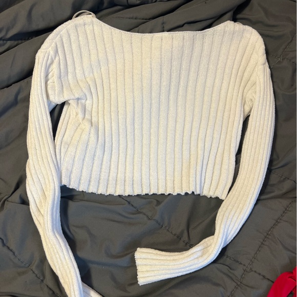 Soft Ribbed White Sweater - Picture 2 of 3